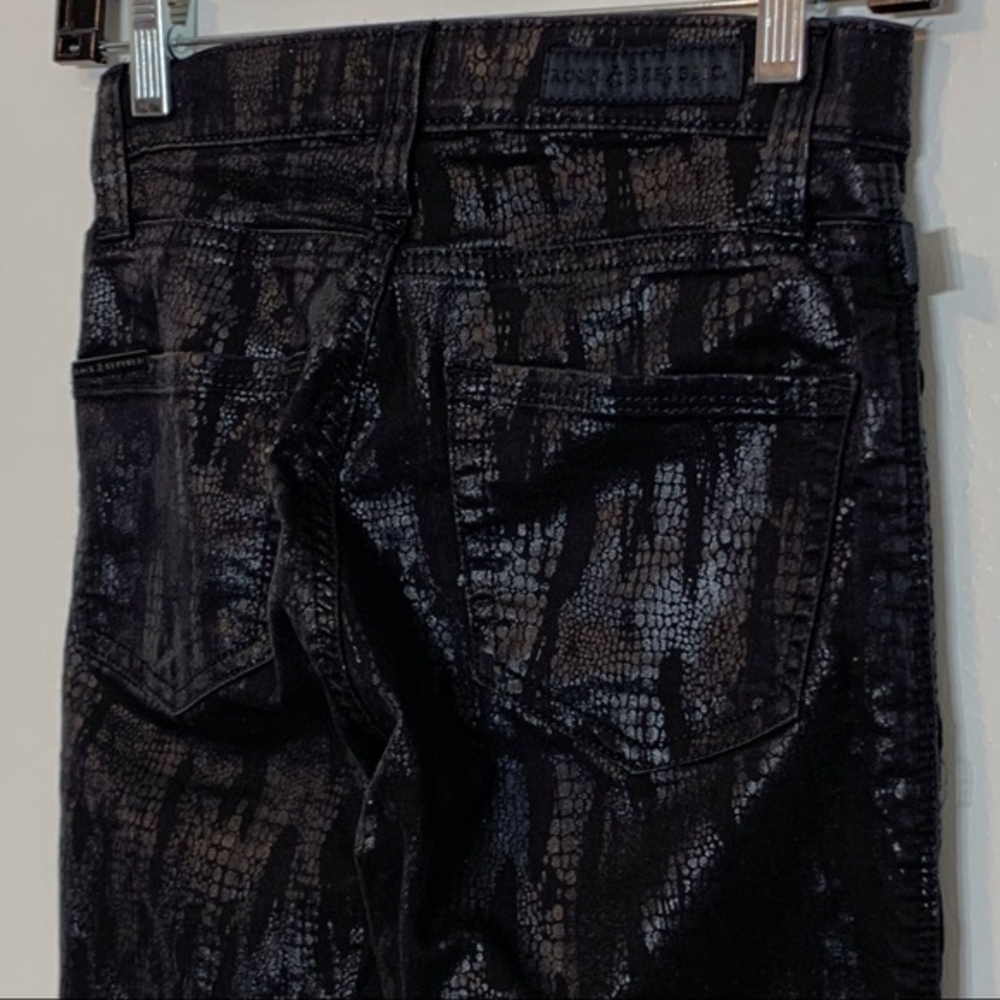 EUC Rock &‎ Republic Black Snake Skin Pattern Jeans